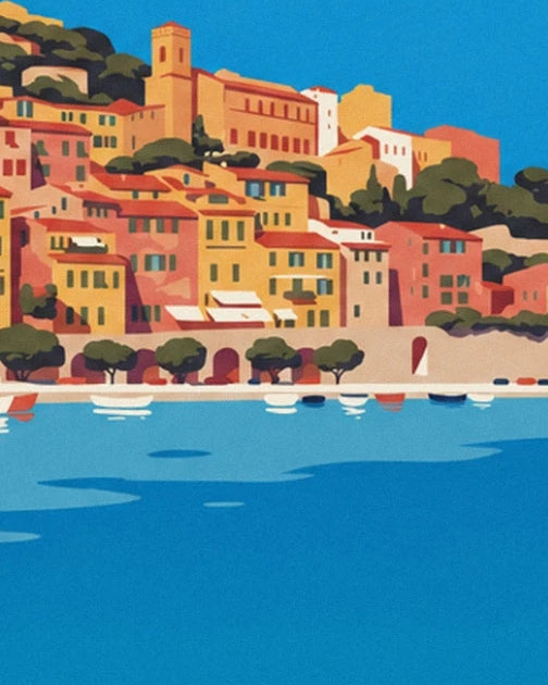Les maisons colorées et le clocher de Menton au-dessus du quai bordé d’arbres