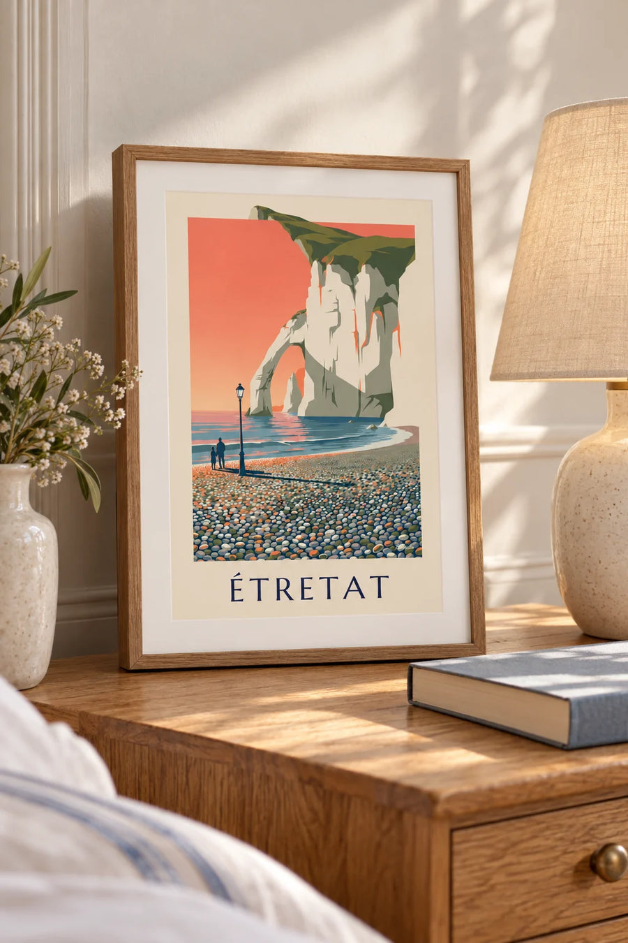 Poster weiße Klippen von Étretat im Sonnenuntergang: kleines Format A4 gerahmt