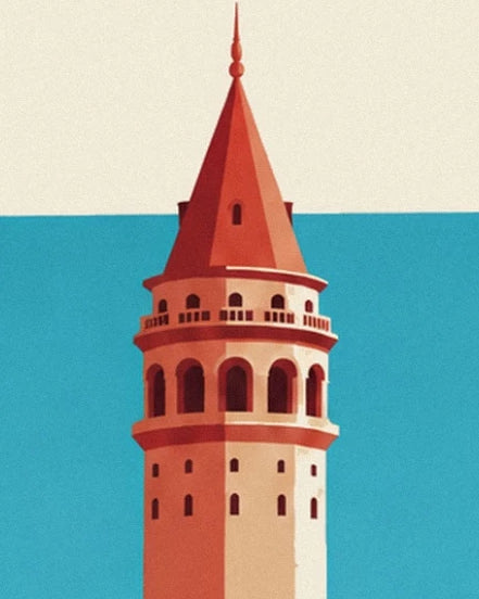 Der Galata-Turm mit Rundbogenfenstern und spitzem rotem Dach vor türkisfarbenem Hintergrund