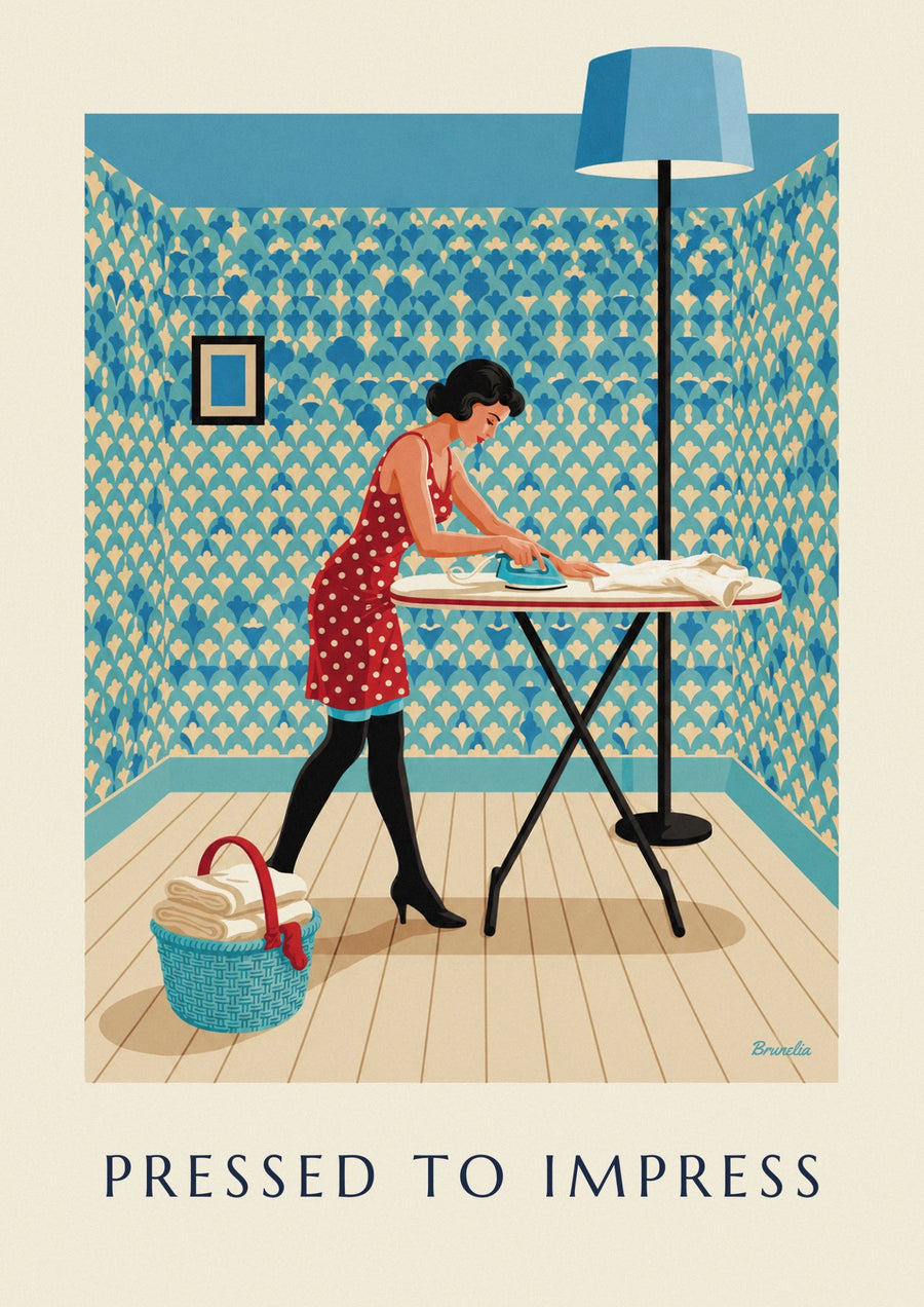 Pin-up-Poster: Pin-up bügelt ein Hemd am Bügelbrett