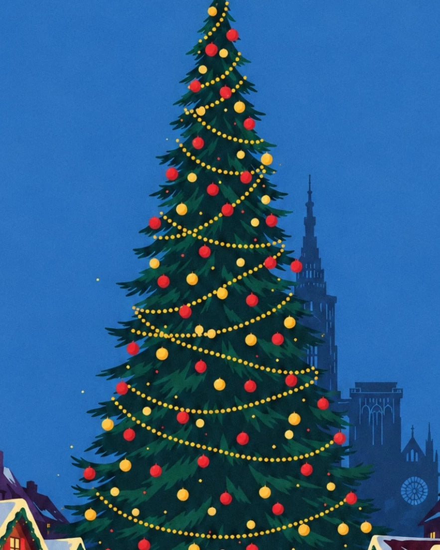 Der große Weihnachtsbaum, geschmückt mit goldenen Girlanden und roten und gelben Kugeln