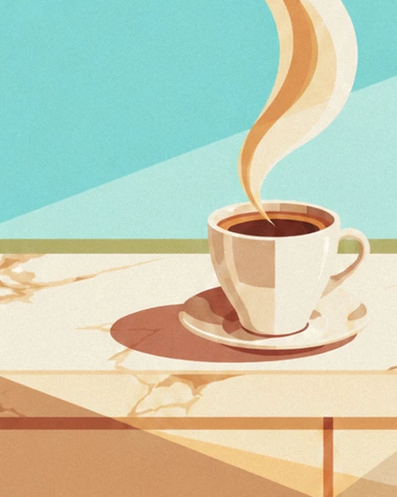 La tasse d'espresso fumante sur sa soucoupe, posée sur le marbre veiné