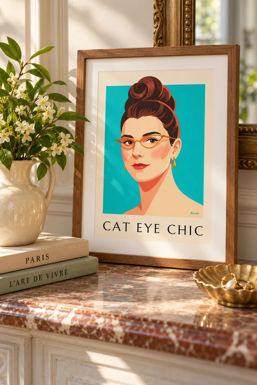 Poster Porträt einer Frau mit Cat-Eye-Brille und roten Lippen: kleines Format A4 gerahmt