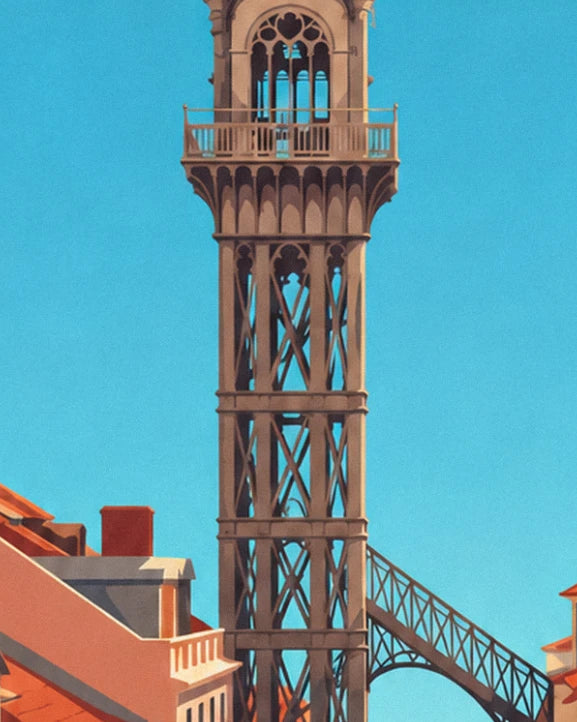 La tour de fer ajourée de l'ascenseur et son balcon, sous un ciel bleu turquoise