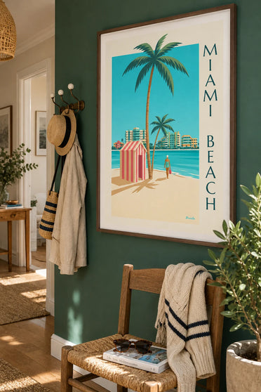 Poster mit gestreifter Strandkabine in Miami Beach: gerahmt an der Wand