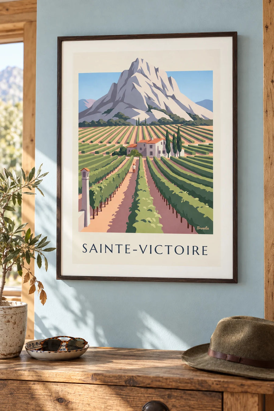 Poster Montagne Sainte-Victoire und Weinberge der Provence: gerahmt an der Wand