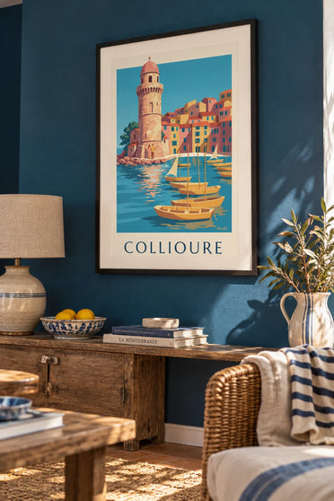 Poster gelbe Segelboote im Hafen von Collioure: gerahmt an der Wand