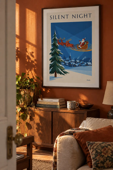 Poster Weihnachtsmann auf seinem Schlitten über einem verschneiten Dorf: gerahmt an der Wand