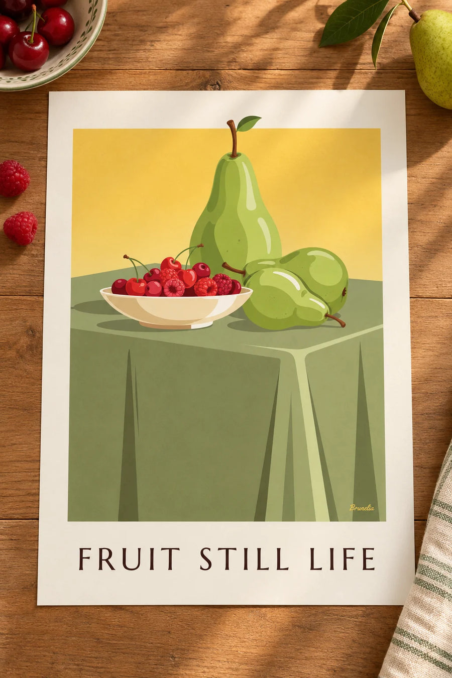 Affiche nature morte, bol de fruits rouges et poires : posée sur une table