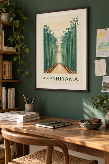 Poster Pfad durch den Bambushain von Arashiyama in Kyoto: gerahmt an der Wand
