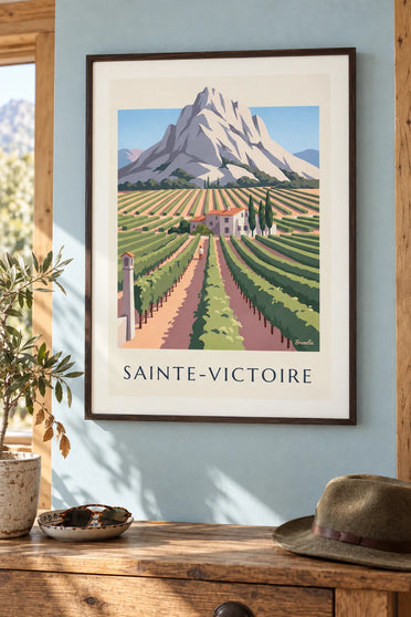 Poster Montagne Sainte-Victoire und Weinberge der Provence: gerahmt an der Wand